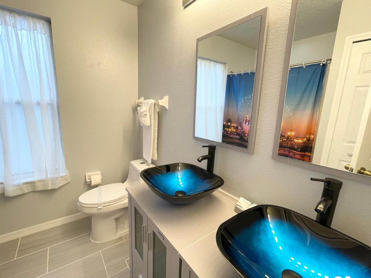 Fully Renovated, Quiet, Spacious Disney Themed Pool Home With Office 키시미 외부 사진